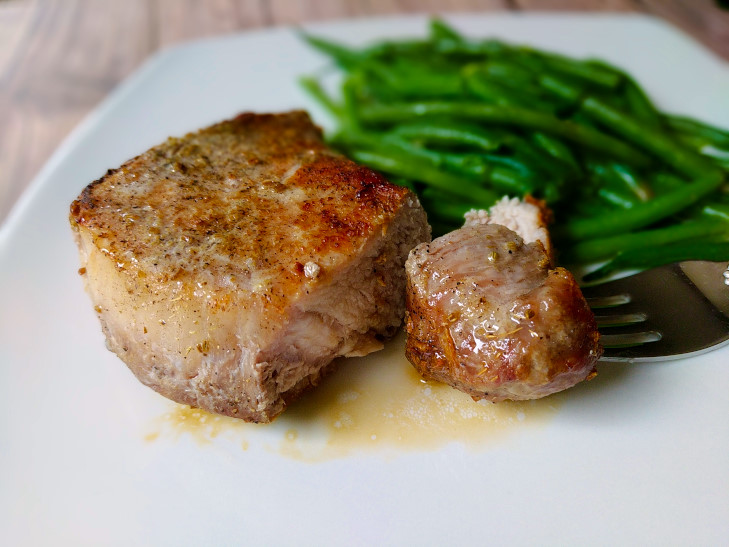 Simple Broiled Pork Chops