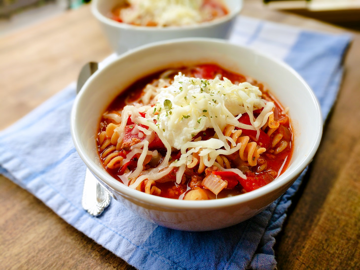 Slow Cooker or Instant Pot Lasagna Soup