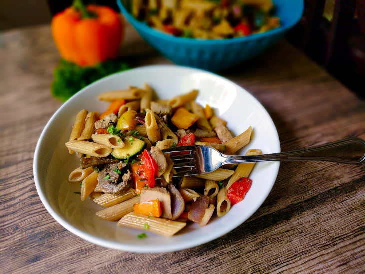 Grilled Tuna and Veggie Pasta Salad