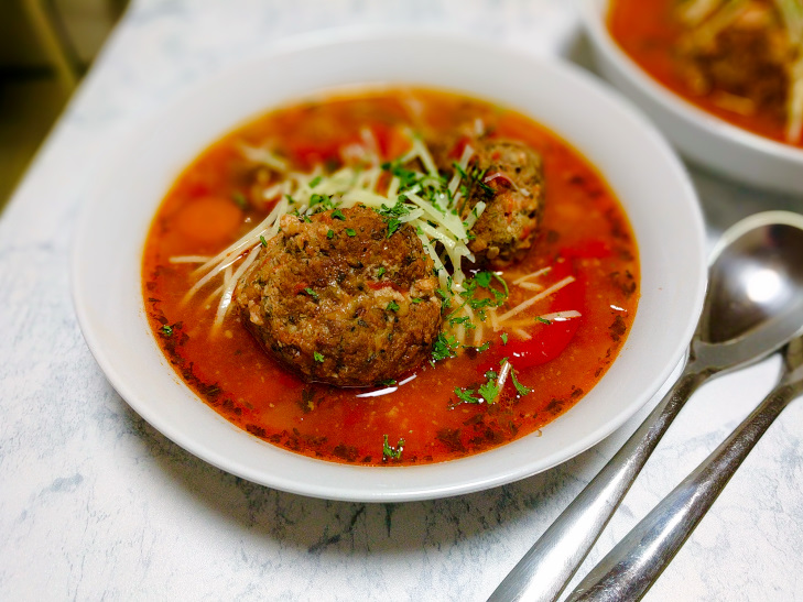 Slow Cooker Meatball Veggie Soup