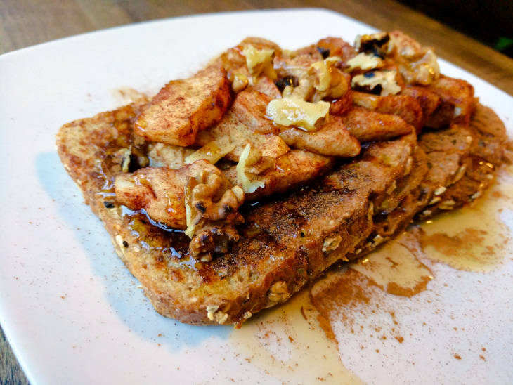 Healthy Apple Pie French Toast