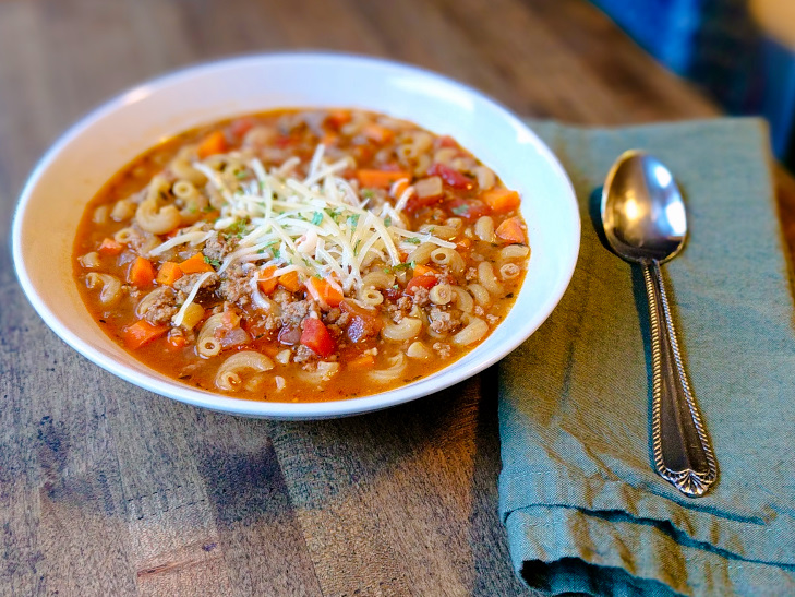 Slow Cooker Tomato-Beef Soup