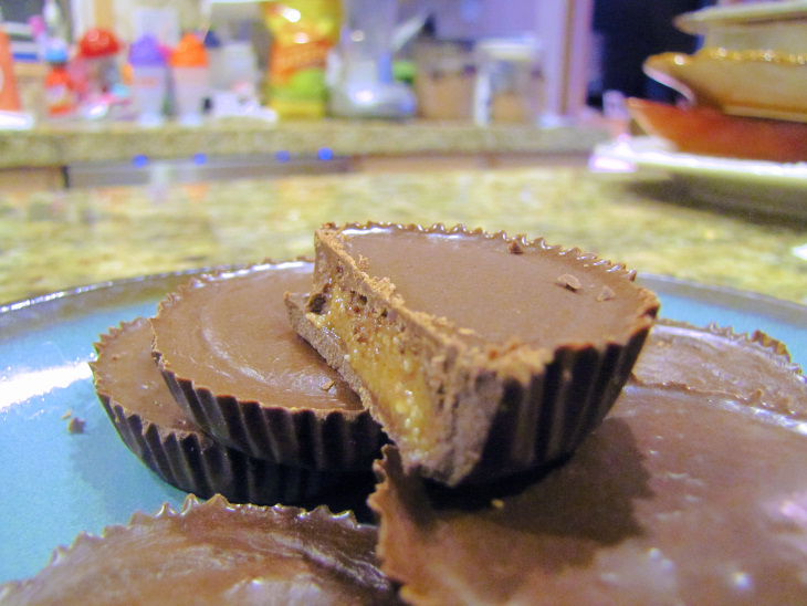 healthy Chocolate Peanut Butter Cups
