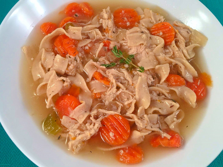 Slow Cooker Chicken Noodle Soup