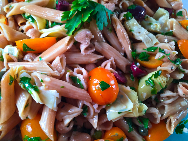 Healthy Mediterranean Pasta Salad
