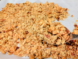 healthy apple pie granola