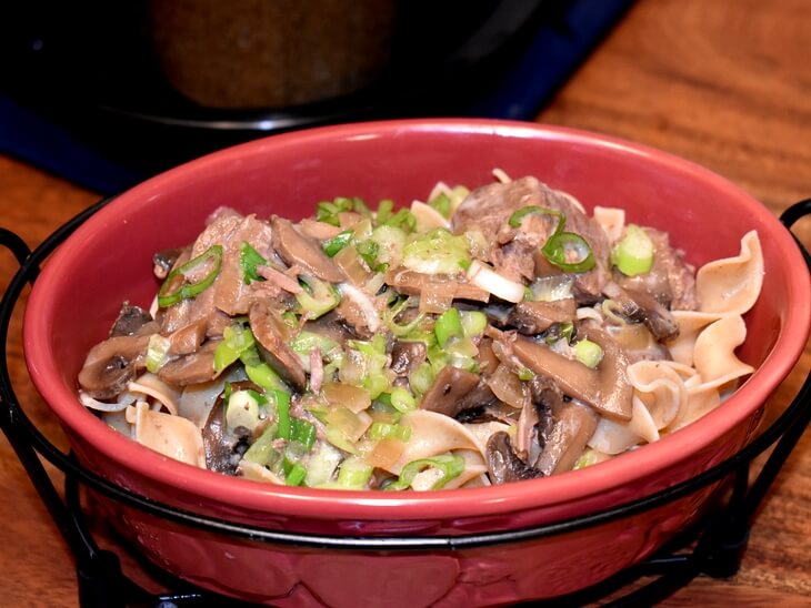 Healthy Slow Cooker Beef Stroganoff