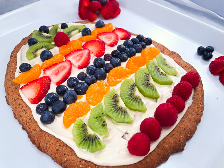 healthy fruit pizza