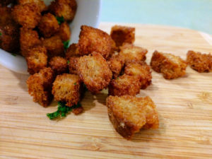 Air Fryer Garlic Croutons