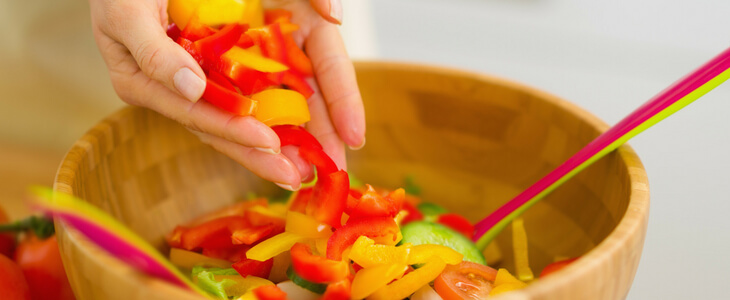 build a healthy entree salad