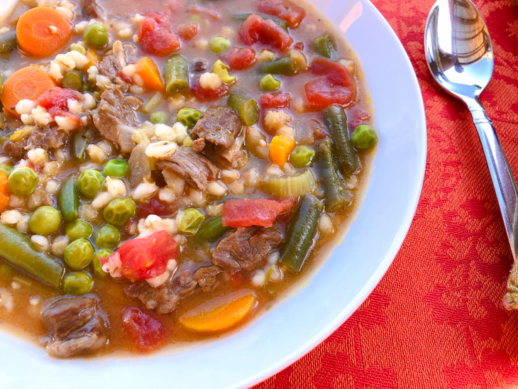 Instant Pot Beef and Barley Soup