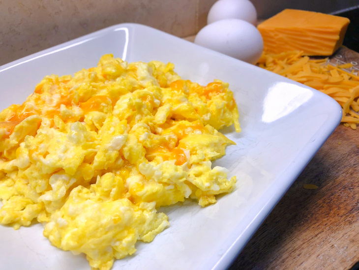 Simple cheesy eggs