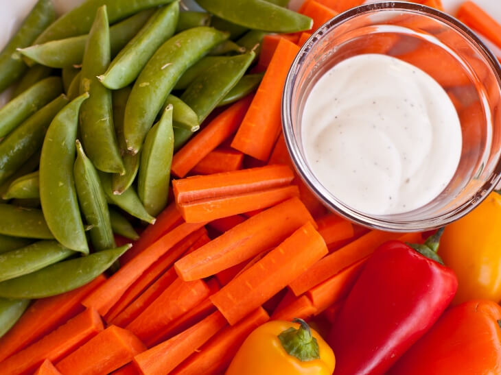 raw veggies and dip