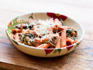 creamy tomato spinach pasta